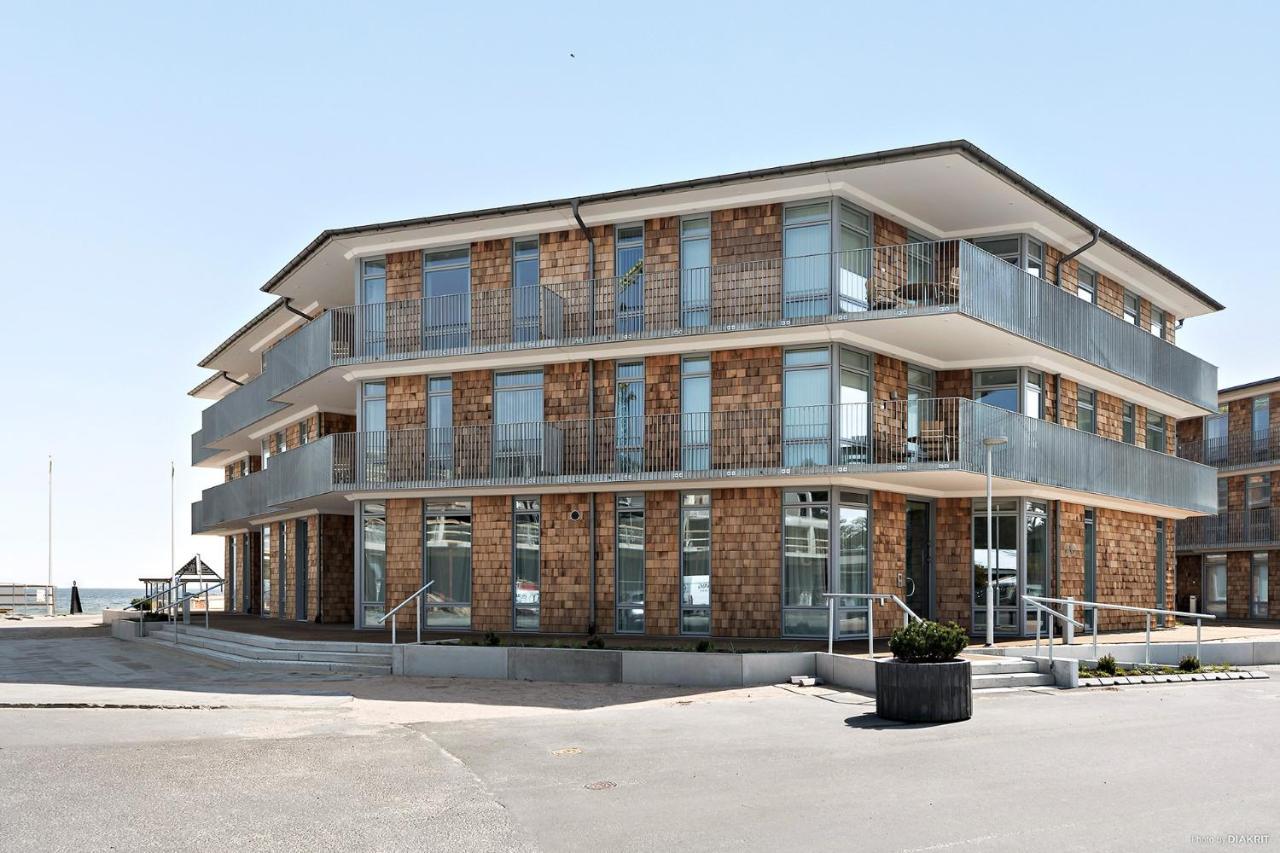 Ahusbrygga Apartment Hotel Exterior photo