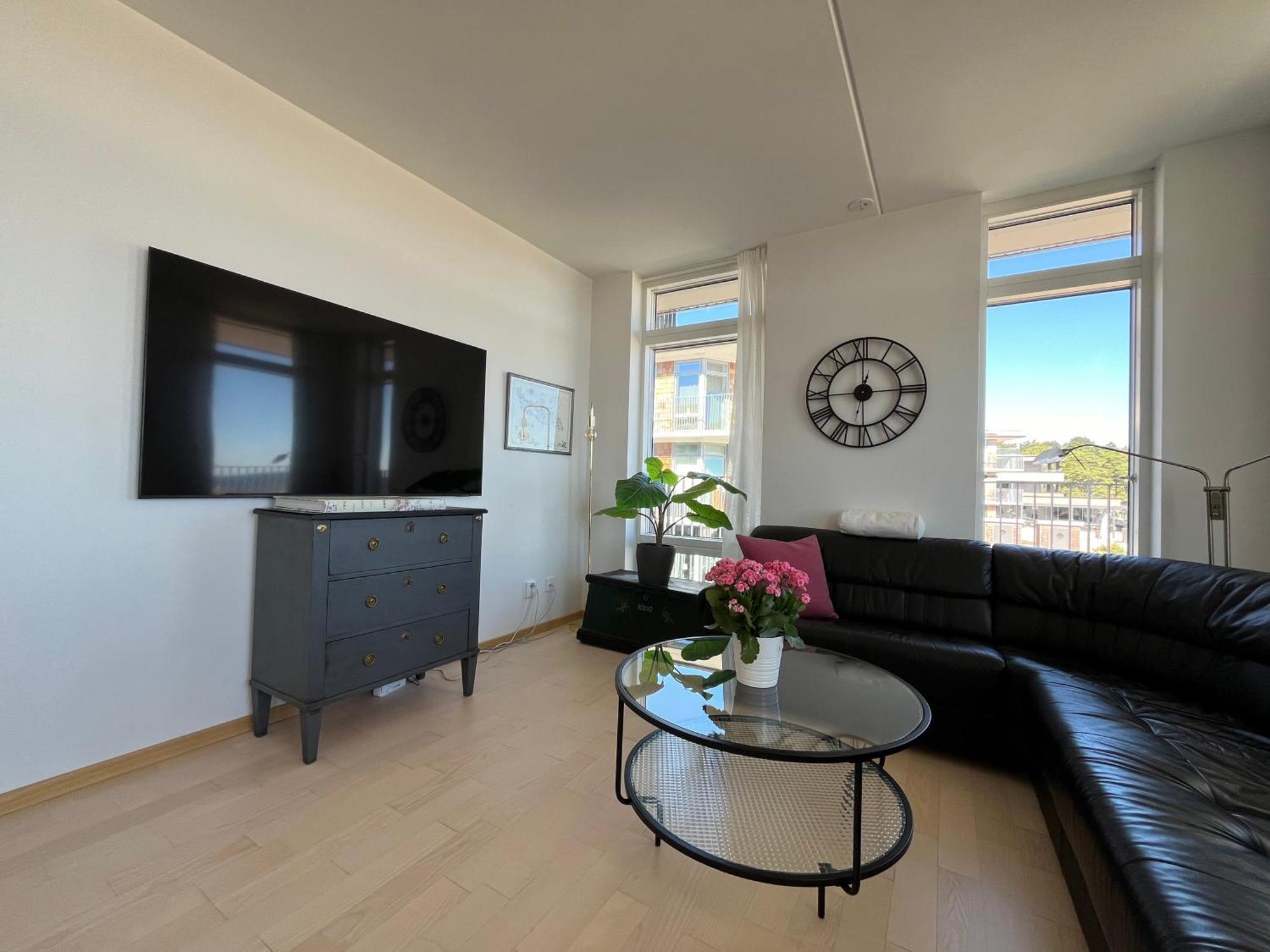 Ahusbrygga Apartment Hotel Exterior photo
